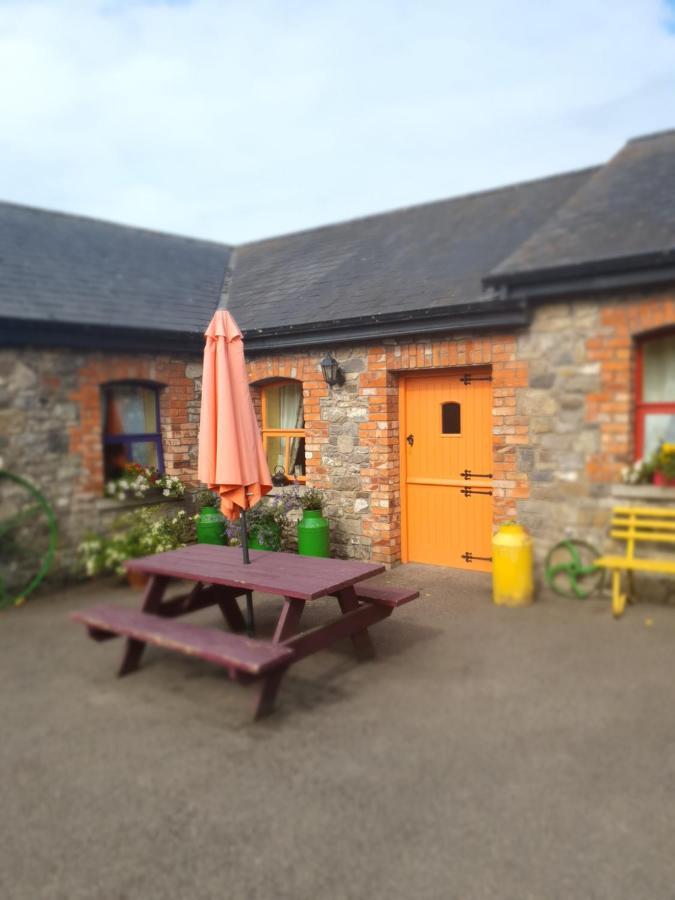 Slane Farm Hostel, Cottages And Camping Exteriér fotografie